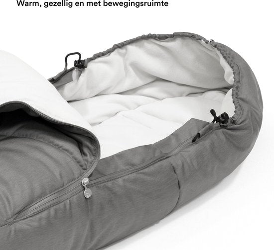 Stokke Xplory X, Gris moderne - Poussette haut de gamme - Réglable pour le confort du bébé et des parents - Rembourrage, harnais et fermeture éclair réfléchissante pour plus de sécurité - Se plie en un seul geste