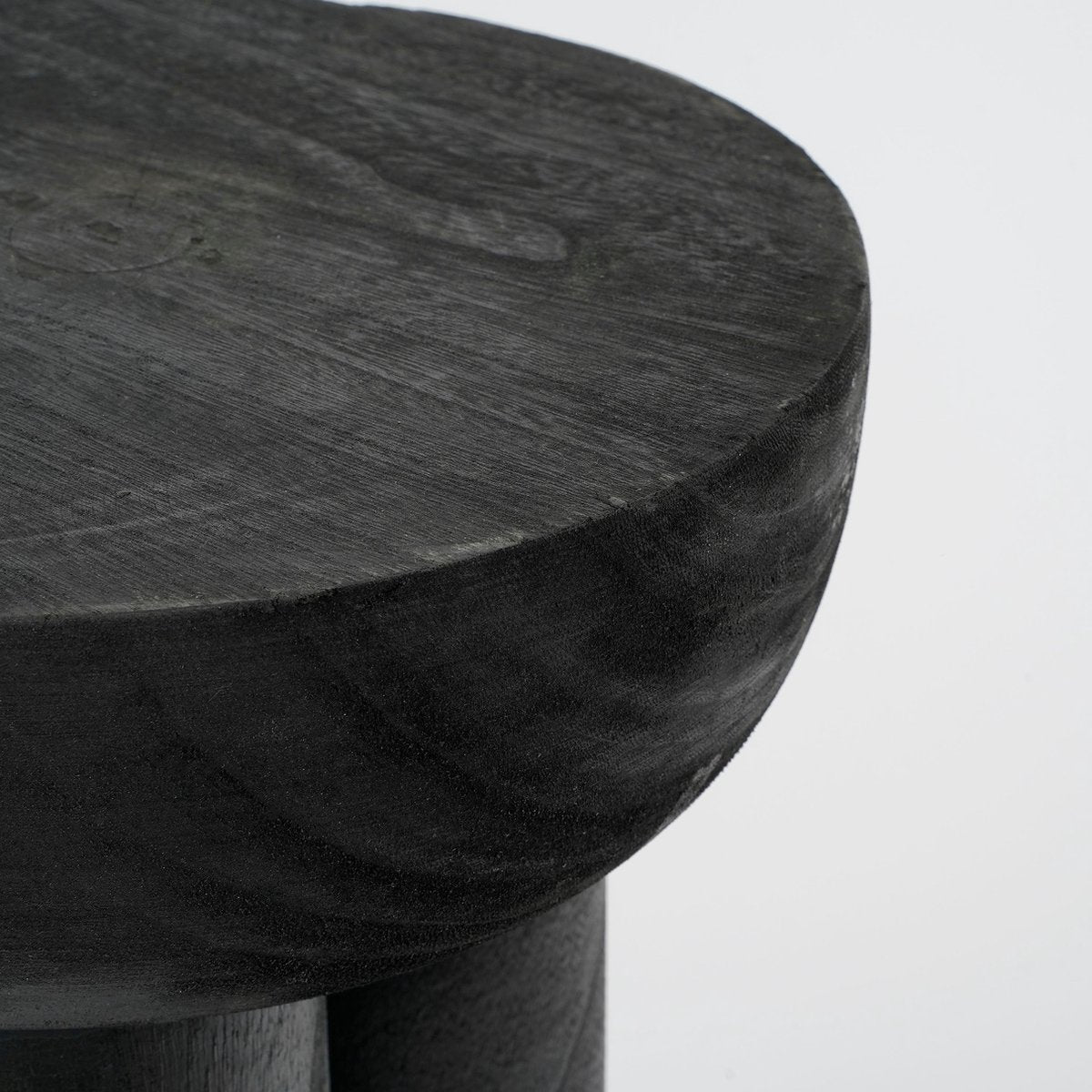 Mica Decorations Table d'appoint Latty - Ø30 x H50 cm - Bois de paulownia massif - Noir - Design industriel