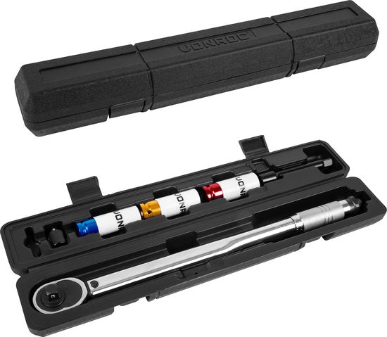 Clé dynamométrique VONROC ½" - 470mm - 28-210Nm - Comprend un jeu de 3 douilles, une rallonge et un réducteur/adaptateur