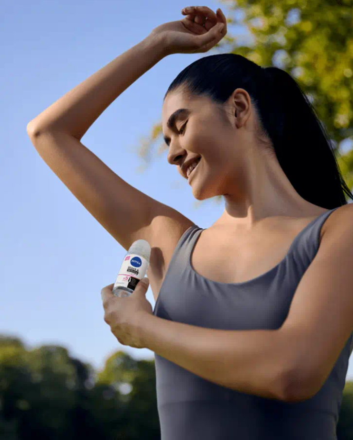 NIVEA Black & White Invisible Original Déodorant Roll-On 50ml