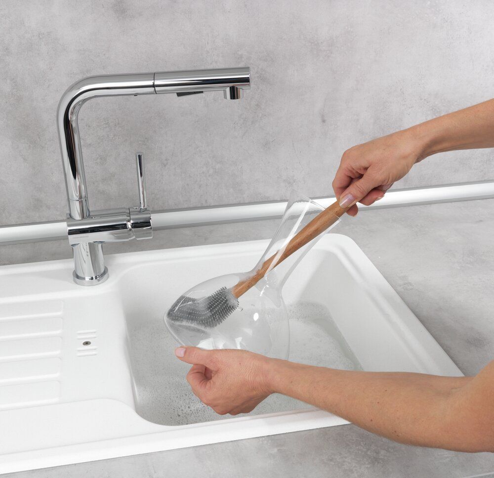 Brosse à vaisselle WENKO Hollie en silicone - Manche en bois de hêtre - Pour bouteilles et verres
