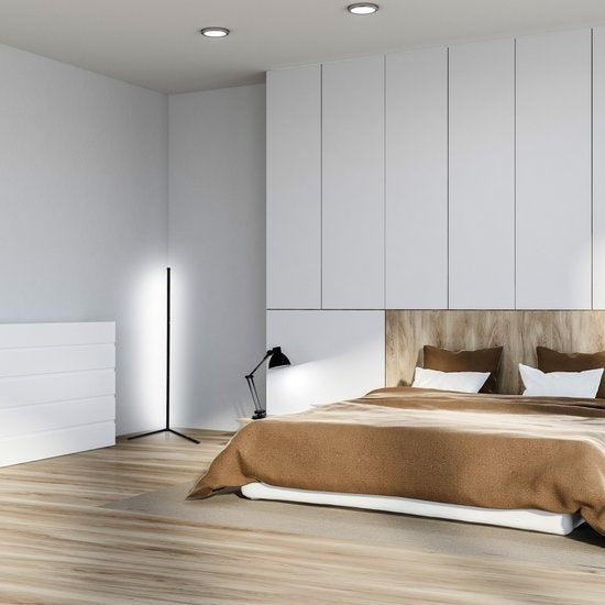 Lampe de sol à LED - Grundig - Lampadaire - 140cm - Dimmable RGBW et lumière blanche - Incl. télécommande et détecteur de musique