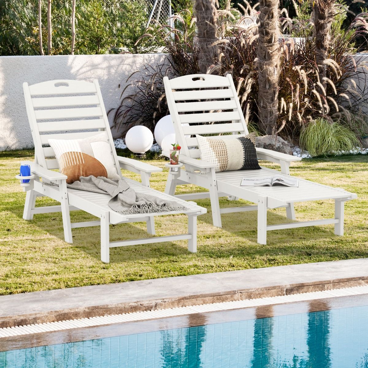 Chaise longue de jardin Coast - Dossier réglable sur 4 positions - Porte-gobelet pivotant - Blanc