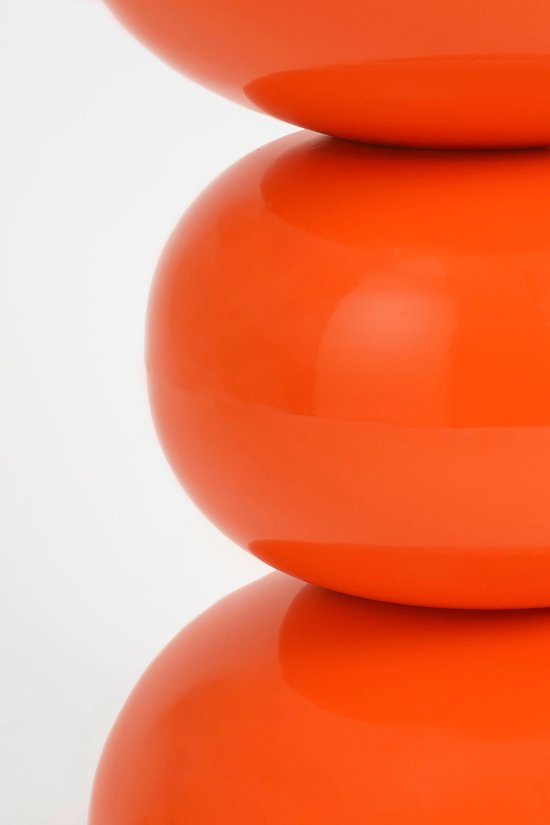 Mica Decorations Luna Table - Table d'appoint au design rond et ajouré en fer robuste - Table basse minimaliste d'intérieur - Table de chevet pour petits espaces - H46 x Ø32 cm - Orange