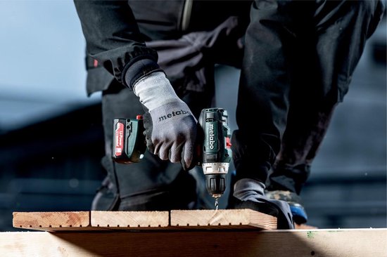 Perceuse à percussion Metabo + visseuse à percussion sans fil - 12 V - Avec 2 batteries et un chargeur