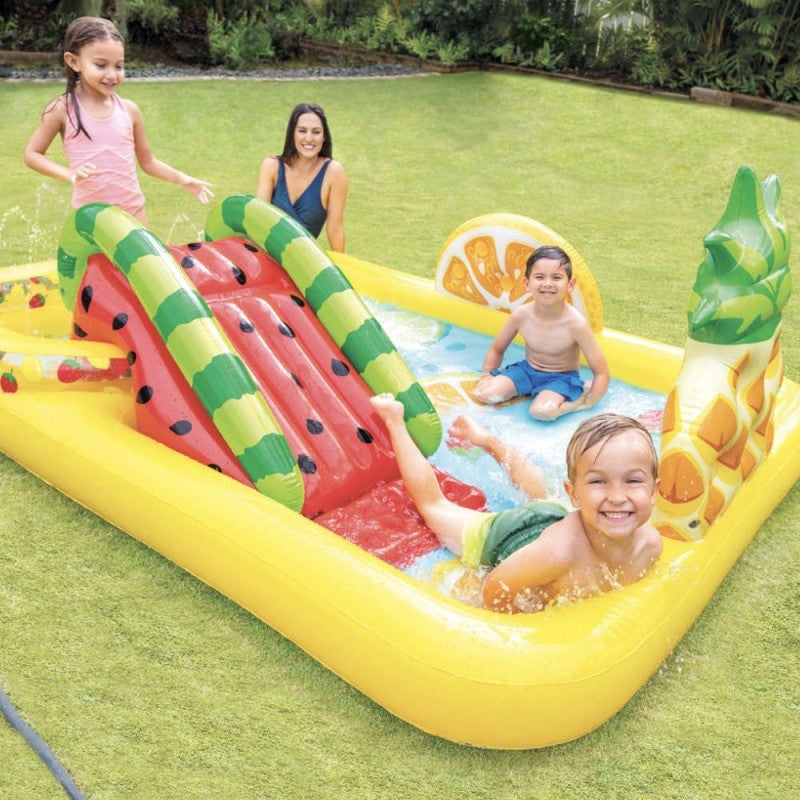 Piscine gonflable pour enfants - Avec toboggan - Fruit - 244 x 191 x 91 cm + carreaux en mousse bleue pour piscine 9 pièces