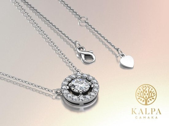 Yolora Collier pour femmes avec pendentif rond et cristaux Kalpa Camaka - couleur argent - plaqué or blanc 18K - Cadeau de fête des mères