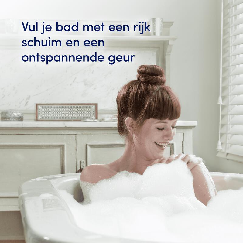 Crème de bain Dove Caring Bath Indulging Cream - 450 ml - Mousse de bain hydratante contenant ¼ de crème nourrissante - Pour une peau douce et souple