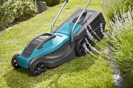 Tondeuse à gazon GARDENA Powermax 32 - Largeur de coupe 32 cm - Pelouses jusqu'à 200 m²