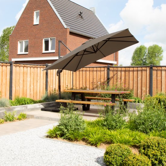 VONROC Premium Parasol flottant Pisogne 300x300cm - Base transversale et housse de protection incluses - Parasol carré - Rotation 360° - Inclinaison - Toile résistante aux UV - Taupe