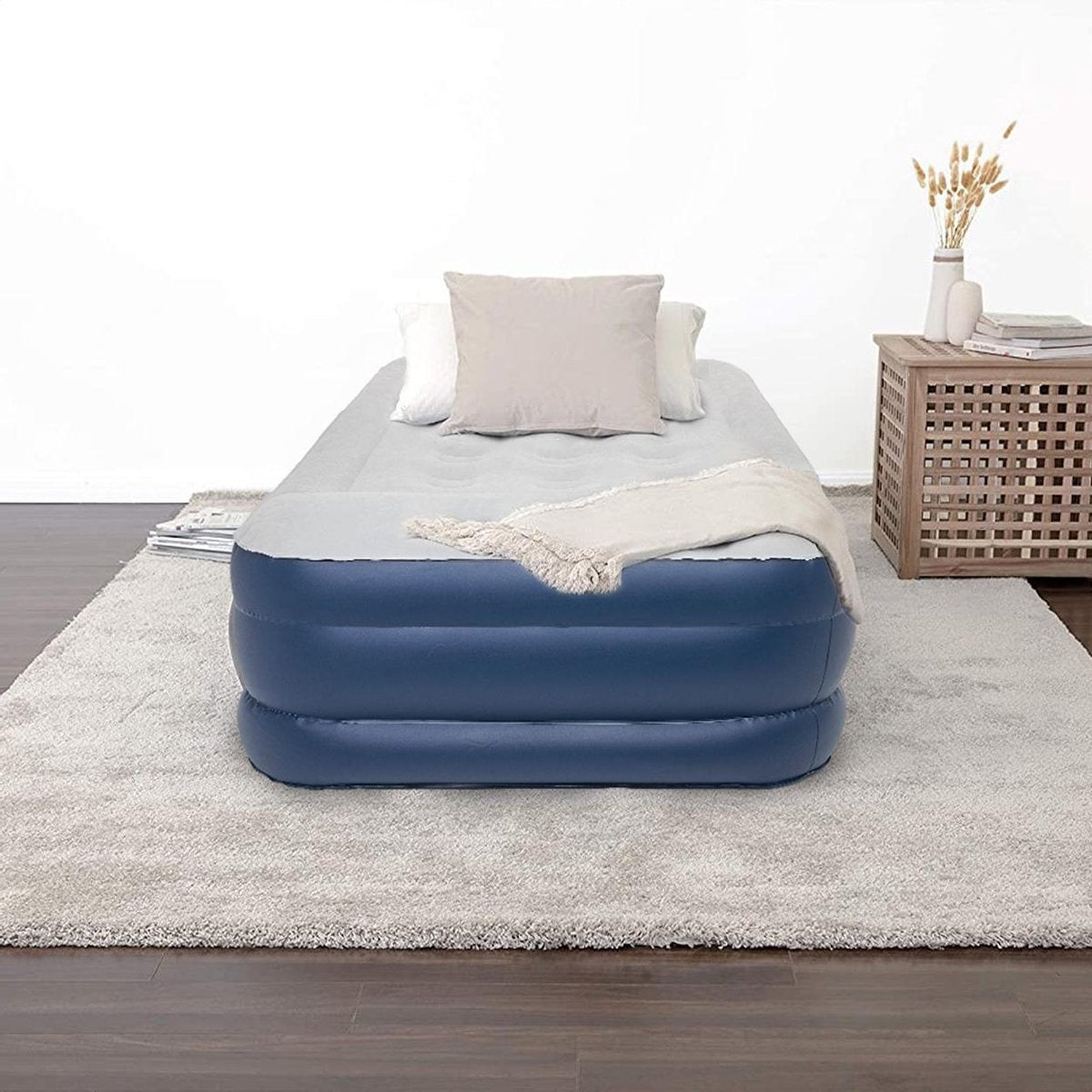 Lit gonflable 1 personne - LifeGoods - pompe intégrée - sac de transport+kit de réparation inclus - blanc-bleu