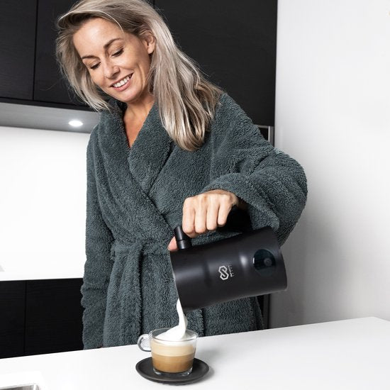 Infinity Goods Mousseur à lait électrique 4 en 1 - 350 ml - Mousse et chauffe - Cappuccino - Lavable au lave-vaisselle - Noir