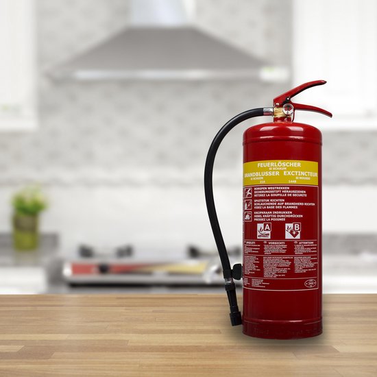 Smartwares 10.015.05 Extincteur - 6 litres - Mousse - Avec support de suspension - Classe de feu AB - Certifié BSI