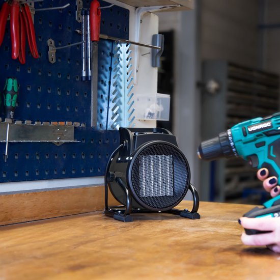 VONROC Chauffage électrique - Jet heater - ventilateur - céramique - 3 réglages : 1000W/2000W/ventilateur - pour des pièces jusqu'à 20m2 - gris