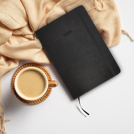 Systemyze Agenda 2025 Adultes - Calendrier hebdomadaire - Planificateur - Table horaire incluse - Format A5 - Noir