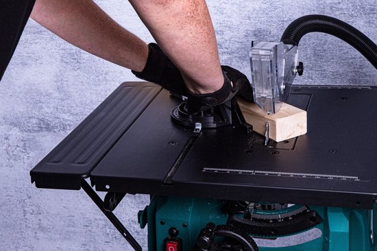 Lame de scie VONROC - 210mm - 60 dents - pour le bois - convient aux scies à table et aux scies à tronçonner