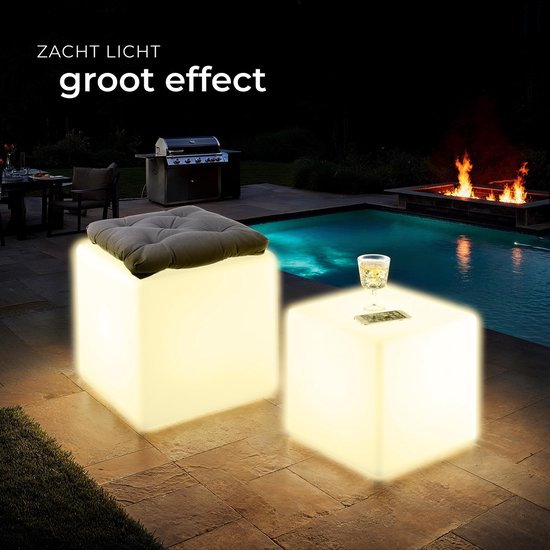 tectake® Luminous Cube - Cube lumineux LED - 16 couleurs RGB et 5 modes d'éclairage - Eclairage de jardin robuste et résistant aux intempéries - 35x35x35 cm - Décorations de fête - Décoration de jardin - Source lumineuse et télécommande incluses