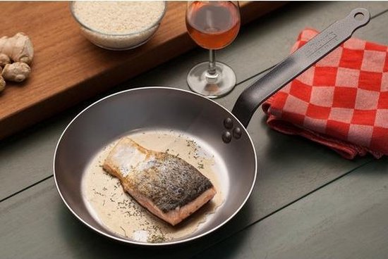 Poêle en acier De Buyer Ø 24cm - sans PFAO & PTFE - Pas d'induction - Revêtement antiadhésif en cire naturelle