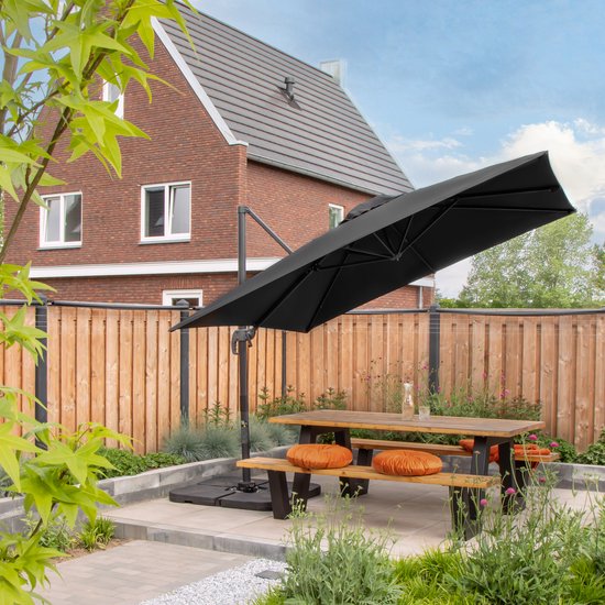 VONROC Premium Parasol flottant Pisogne 300x300cm - Base transversale et housse de protection incluses - Parasol carré - Rotation 360° - Inclinaison - Toile résistante aux UV - Noir