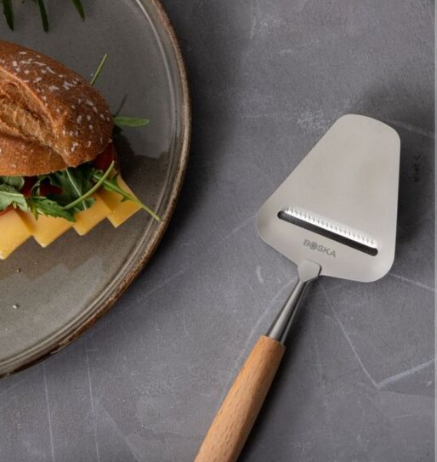 Boska Amigo Trancheur à fromage 23 cm - acier inoxydable et bois de hêtre - Pour les fromages mûrs et affinés