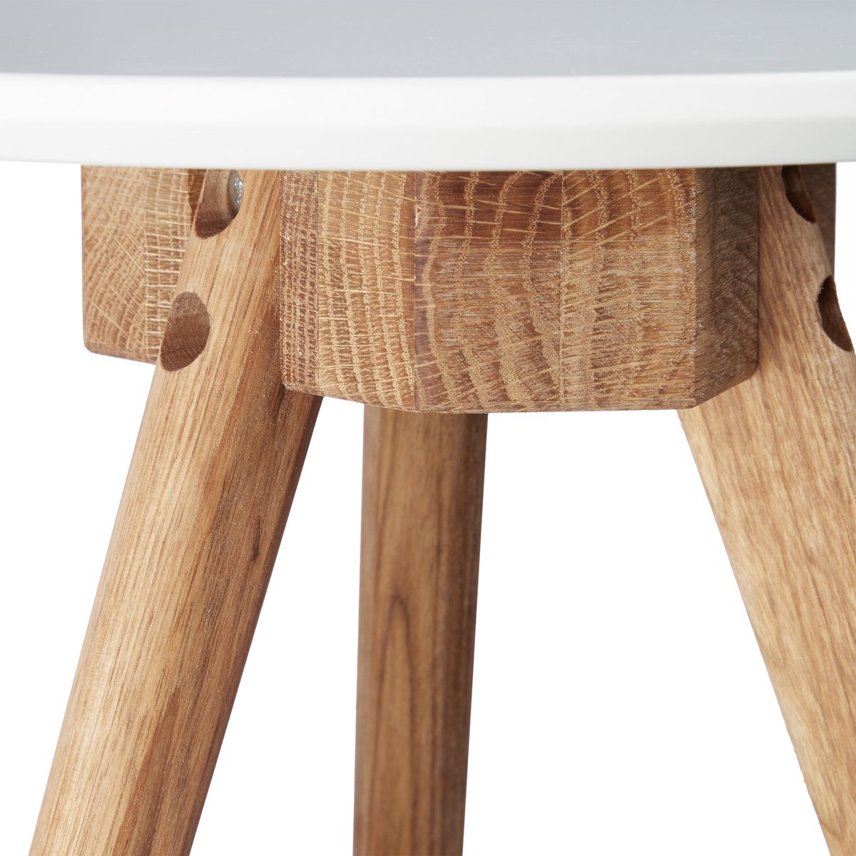 Ensemble de 3 tables d'appoint WOLTU Blanc/Noyer - 50, 40 et 32 cm - Rondes - Emboîtables