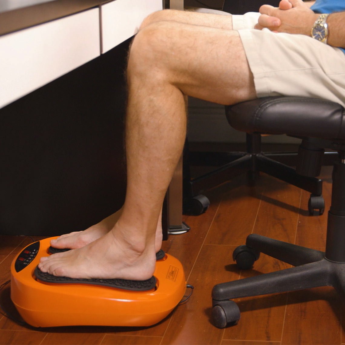Appareil de massage des pieds VibroLegs - Oscillation et acupression - Coussinets en silicone amovibles - Télécommande incluse