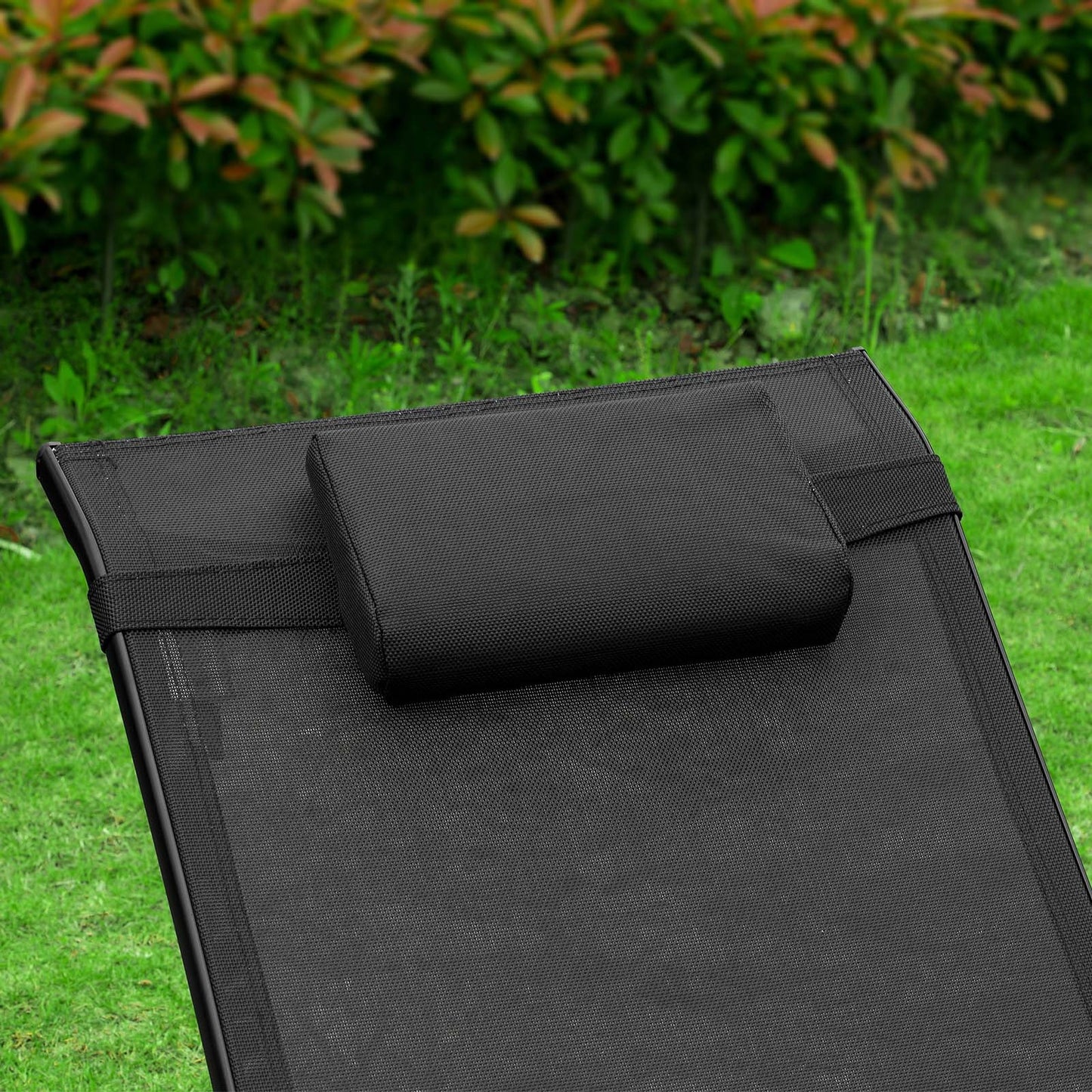 SoBuy Chaise longue avec coussin - Pliable - Max. 150 kg - 173 x 60 x 69 cm - Noir