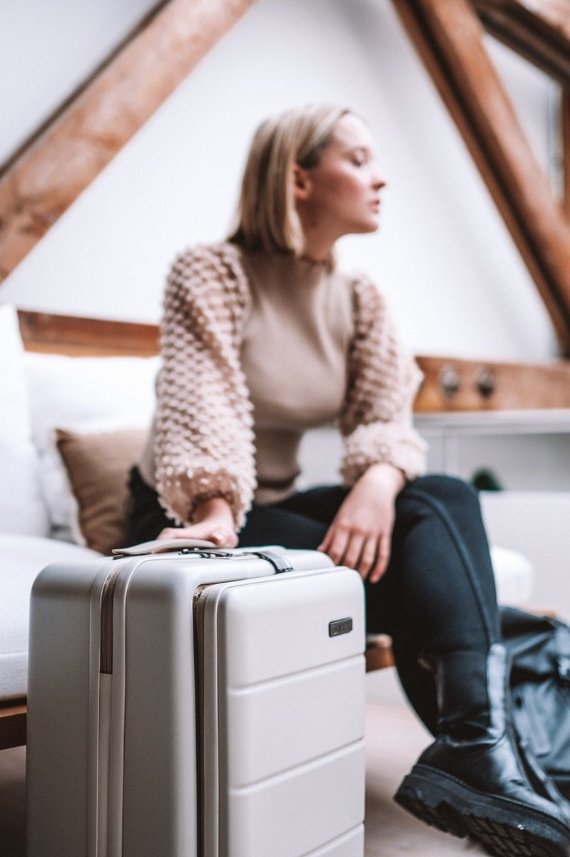 Valise, ONYX, Bagage à main 35 L, Léger, Double serrure TSA, Poche frontale, 37x22,5x55 cm, Beige