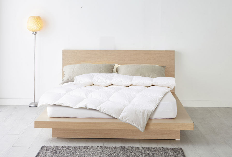 Couette de luxe en duvet de canard H&C pour toute l'année - 155 x 220 cm