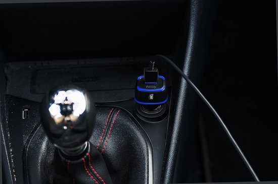 All Ride Car Charger USB - Avec connexion USB-A et USB-C - Power Delivery/ Fast Charge 18W - Connexion à l'allume-cigarette de la voiture - Plastique - Noir