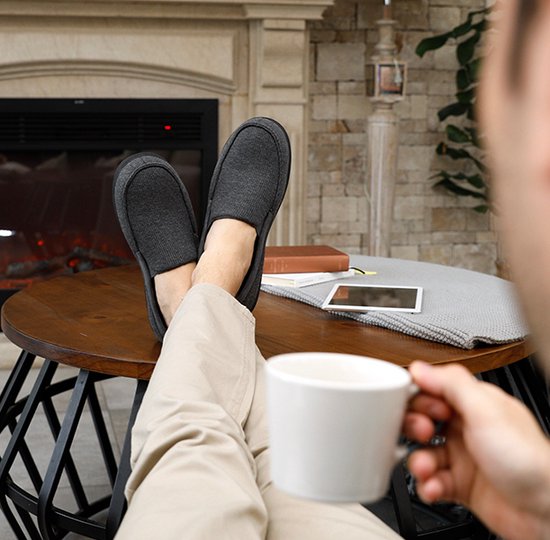 Chaussons Hommes - Chaussons - Mocassins - Noirs - Antidérapants - Taille 42/43 - Comfeet