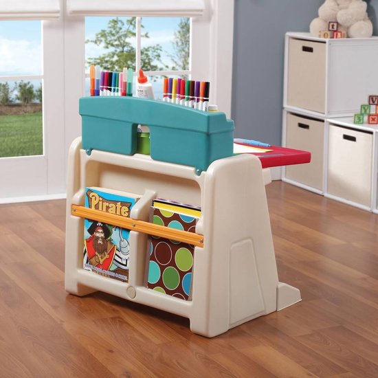 Step2 Flip & Doodle bureau chevalet avec chaise pour enfants - 2-en-1 bureau et chevalet pour enfants en plastique / plastique - Table de bricolage avec espace de rangement
