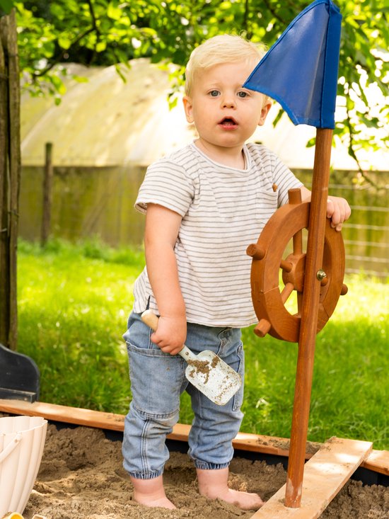 Bac à sable AXI Doris avec banc de rangement, anthracite/marron – Drapeau et barre à roue en bois – Bâche de protection et toile de sol incluses – Garantie de 10 ans !