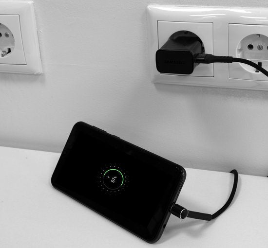 Câble USB Grundig - 3 en 1 : câble de chargement, câble de données et support pour téléphone - Micro-USB/ USB-A - 1 mètre - Noir