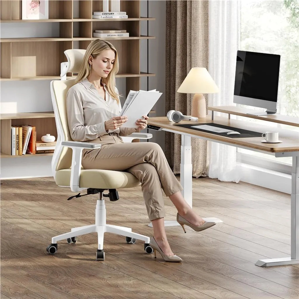 Chaise de bureau ergonomique Yaheetech avec appui-tête et soutien lombaire réglables - Beige - 70 x 59 x 115-125 cm