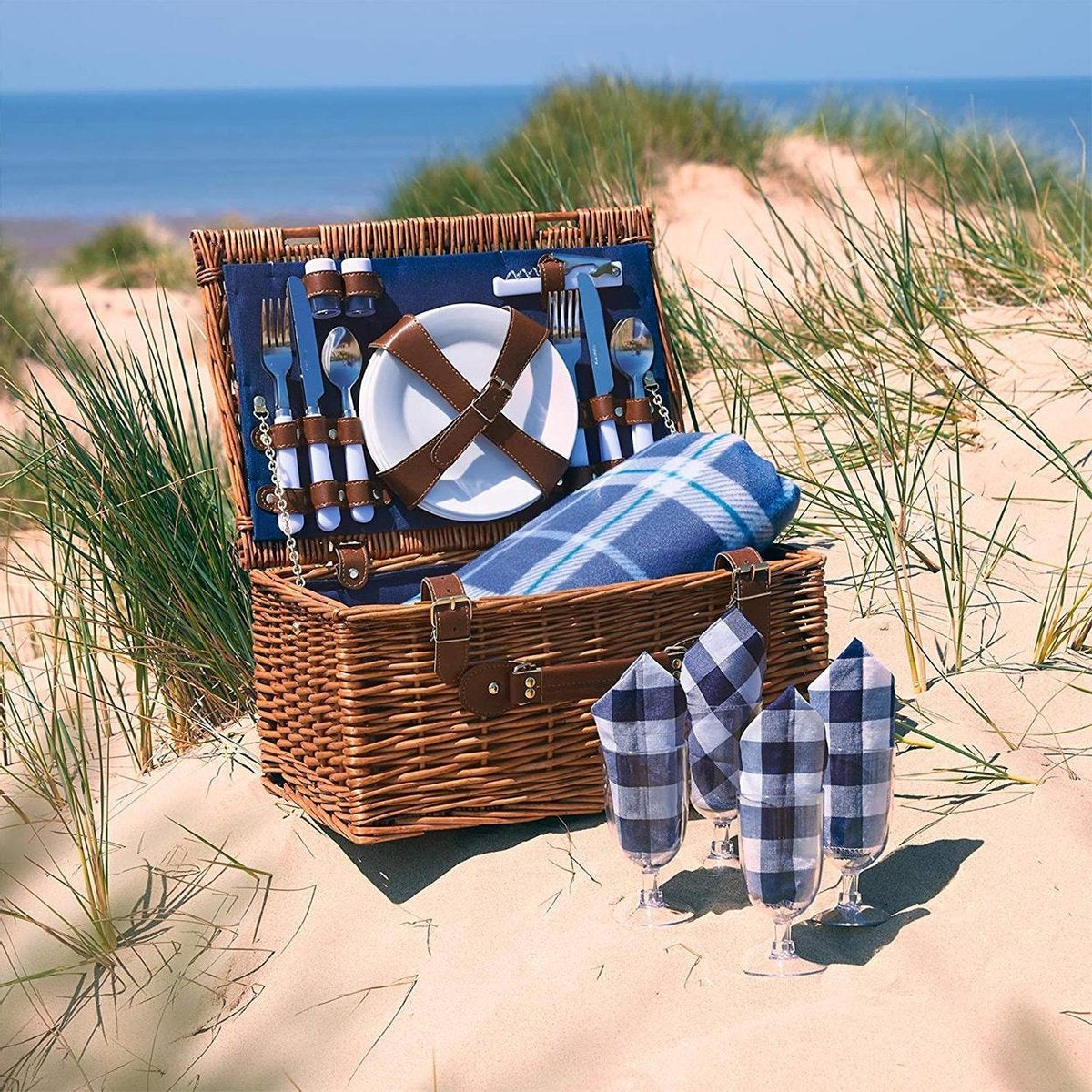 Panier Pique-Nique LifeGoods - 4 Personnes en Osier - 29 Pièces avec Tapis - Osier