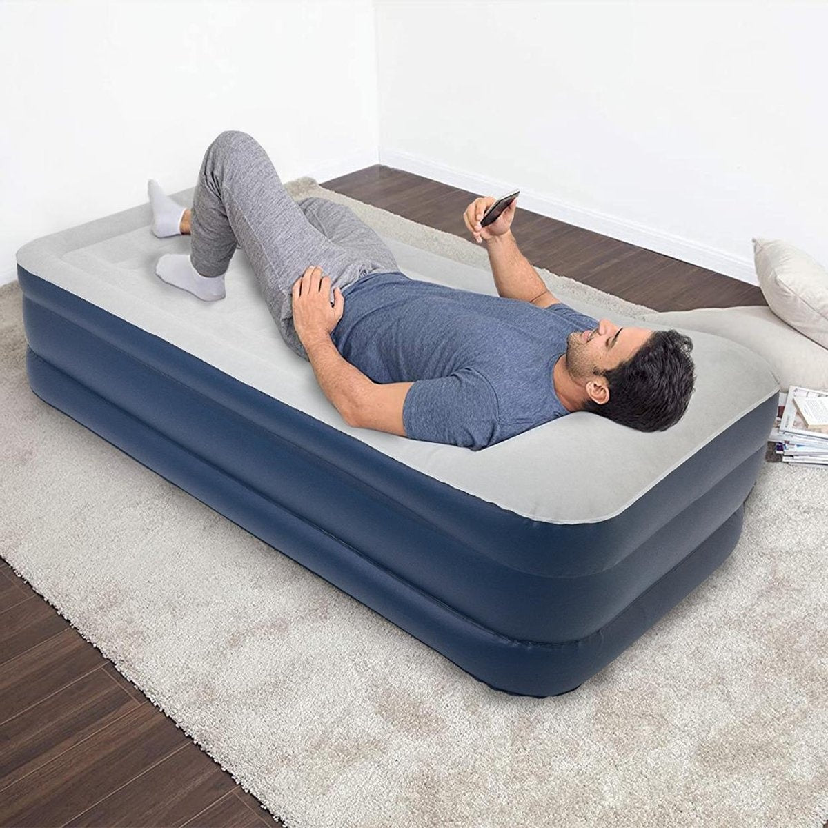 Lit gonflable 1 personne - LifeGoods - pompe intégrée - sac de transport+kit de réparation inclus - blanc-bleu