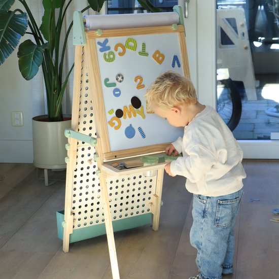 Sunny Mika Activités – Petit âne en bois pour enfants – Âne ludique avec tableau blanc, tableau à craie, tableau magnétique et tableau à picots – Comprend un rouleau de papier, des aimants, des craies, une gomme, des accessoires pour le tableau à picots e