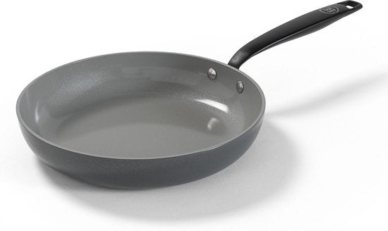 BE Living Essential Poêle à frire - Ø 24 cm - Céramique - Sans PFAS - Induction - Gris