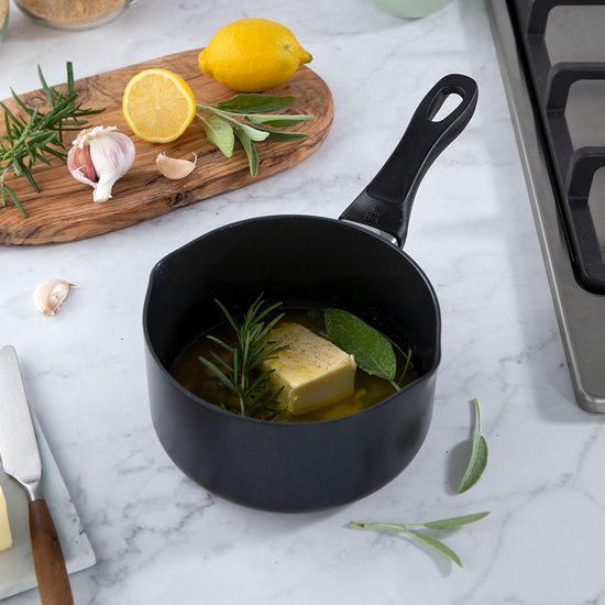 Casserole BK Vivid 16 cm - 1,6 L - Revêtement antiadhésif sans PFAS – Casserole à induction – Casserole en céramique – Résistante au four jusqu'à 160 °C – Poignées froides – Sans couvercle – Noire