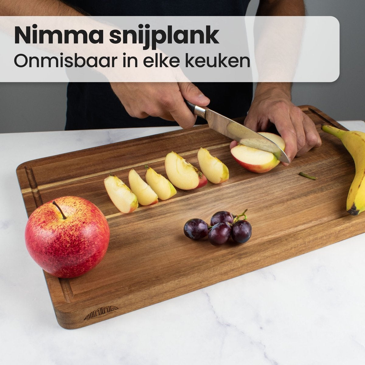 Nimma Planche à découper - Planche à boissons et à tapas - avec bac à jus - pour la cuisine - Bois d'acacia - Marron