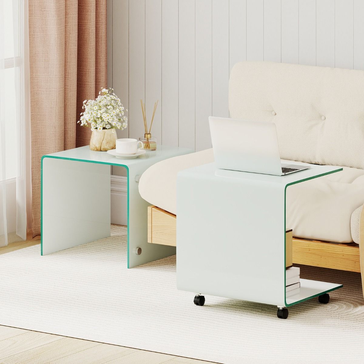 Table d'appoint Coast en forme de C - Blanche - 39,5 x 45 x 48 cm - Verre trempé - Avec roulettes verrouillables