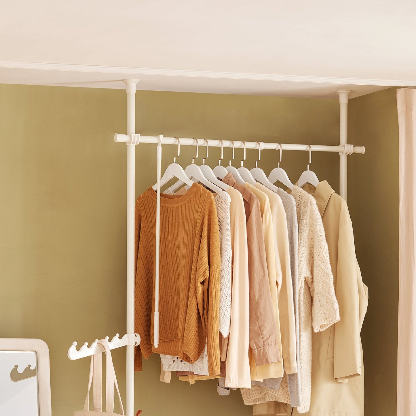 SoBuy Porte-vêtements télescopique - réglable - 126 x 295 cm - blanc