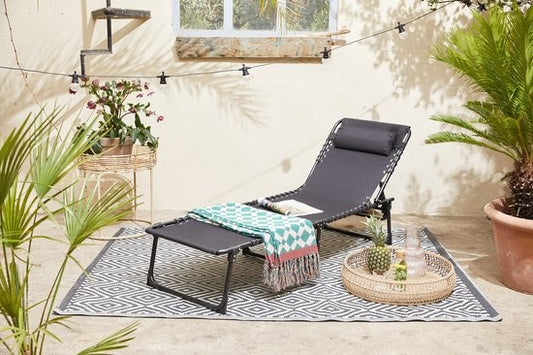 909 OUTDOOR Chaise longue pliable - Chaise longue avec coussin et dossier réglable - Chaise de jardin noire pour le jardin et la terrasse - Chaise de relaxation jusqu'à 110 kg max - 189 x 59 x 30 cm