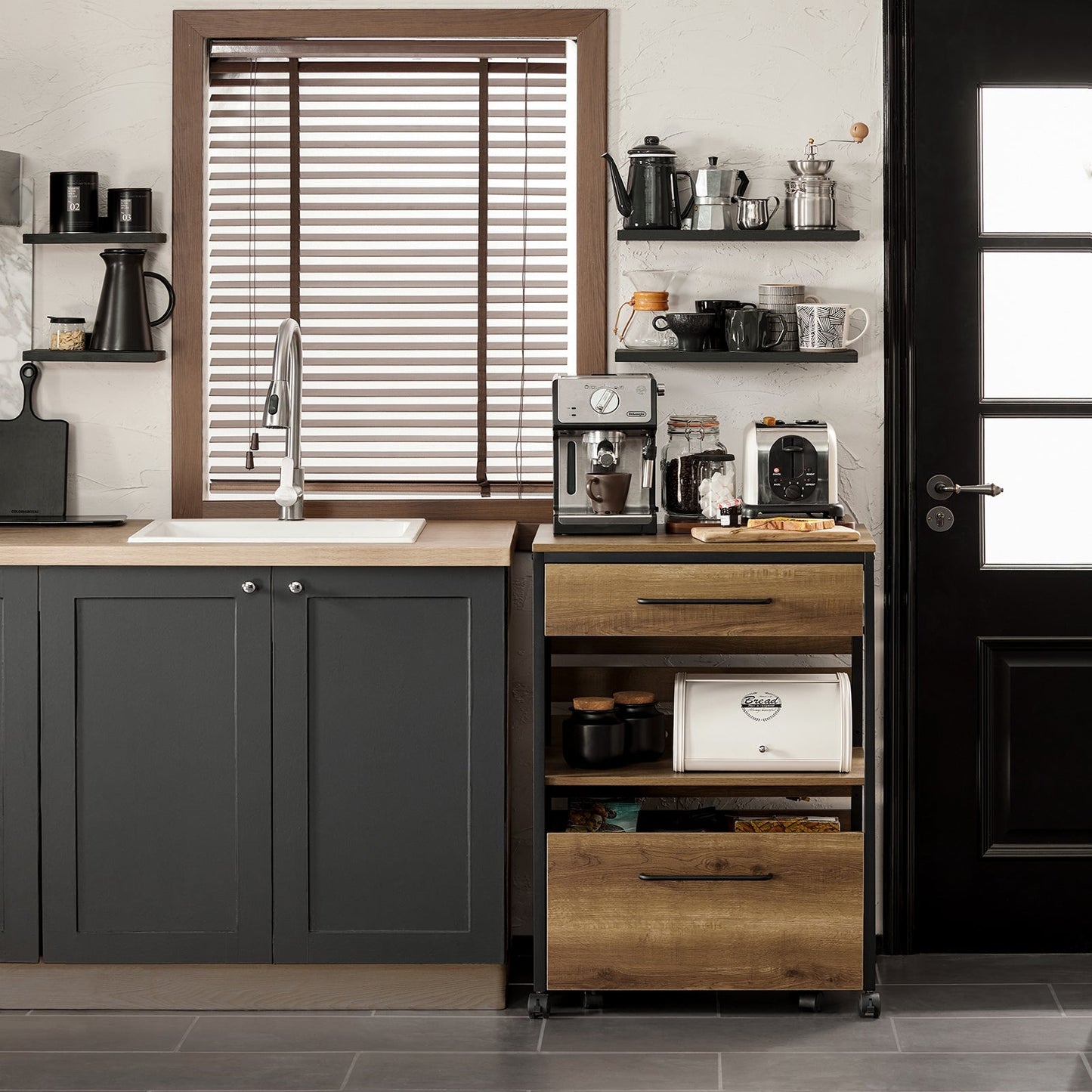 SoBuy Chariot de cuisine avec 1 étagère et 2 tiroirs - Max. 63KG - 60 x 45 x 90 cm - Couleur bois