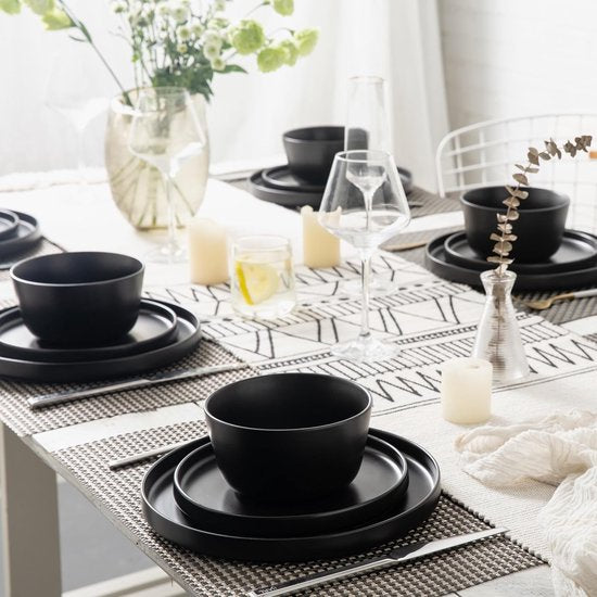 Deleca Service de table 6 personnes - Bols, Coupes / Assiettes - Faïence solide - Noir mat / 24 pièces