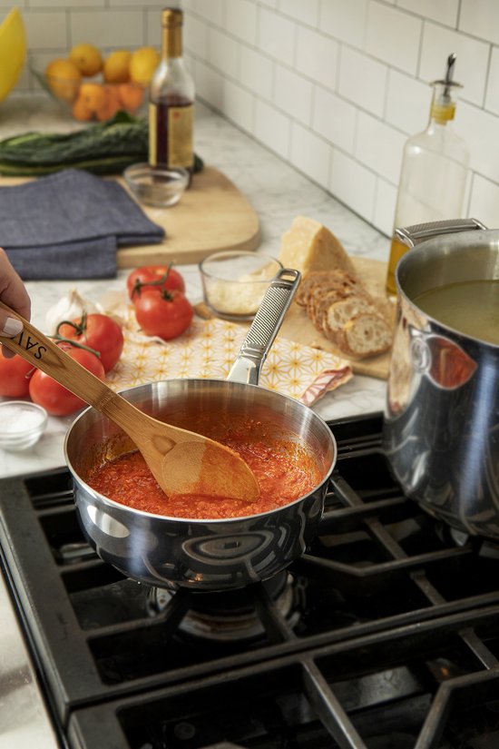 Casserole avec couvercle - Saveur Selects - Acier inoxydable - Compatible induction et toutes autres sources de chaleur - Compatible four (260°) et lave-vaisselle