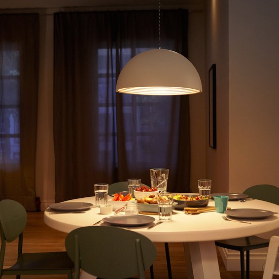 Ampoule LED Philips - Forme standard avec culot E27 - Lumière blanc chaud : 2700 K - 40 W - Verre transparent - Lot de 6
