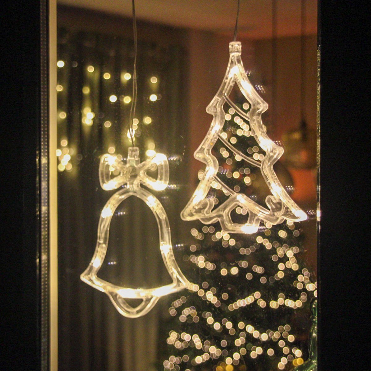 Giftmas Décoration suspendue LED Cloche de Noël & Arbre de Noël Blanc Chaud 14x18.3 cm - Alimentation par piles - Décorations de fenêtres pour l'intérieur