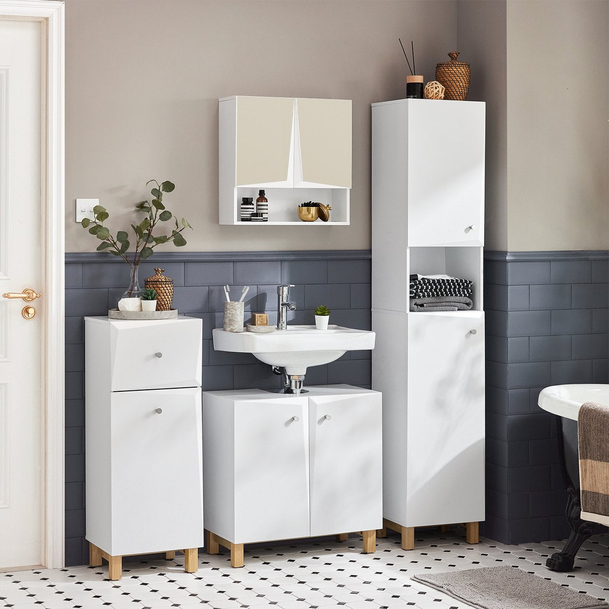 SoBuy Meuble colonne de salle de bains - Meuble de salle de bains avec 2 portes - Max. 50KG - 34 x 30 x 170 cm - Blanc